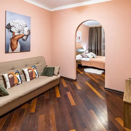 The Main Square! 2 Separated Bedrooms, Balcony