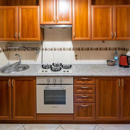 Apartment The Main Square! 2 Separated Bedrooms, Balcony Lviv